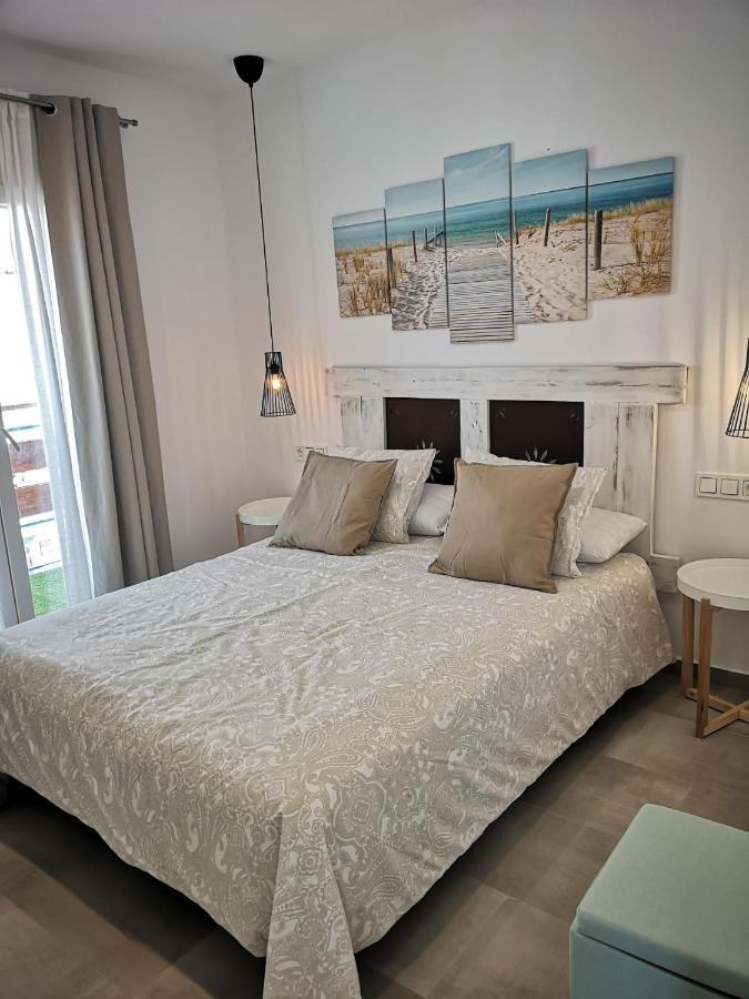 Apartamento Suite Arco De La Villa,Solo Familia Y Parejas,Parking Gratuito Кониль-де-ла-Фронтера Экстерьер фото